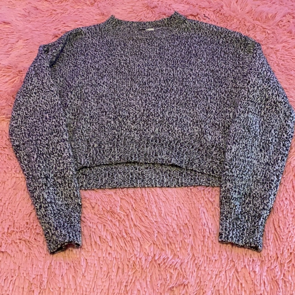 H&M size XS cute sweatshirt